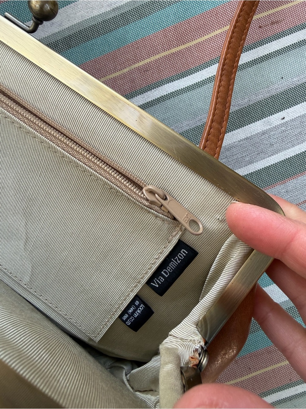 Cute Vintage Summer Bag/ 💋 Kiss Lock 😘 - Picture 6 of 11